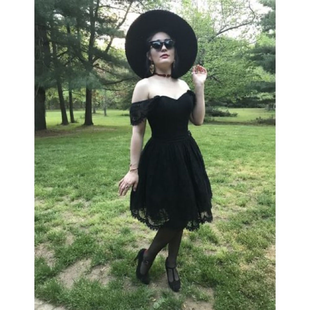 *SOLD* Southern Gothic Skirt in Black - Picture 10 of 12